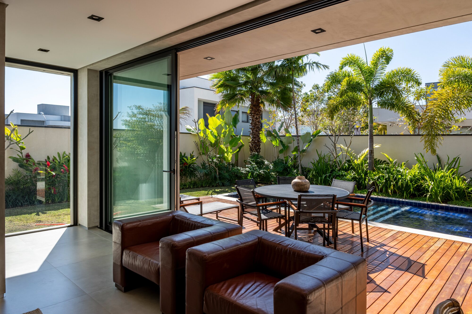 Jardim Entre Linhas e Folhagens — MP