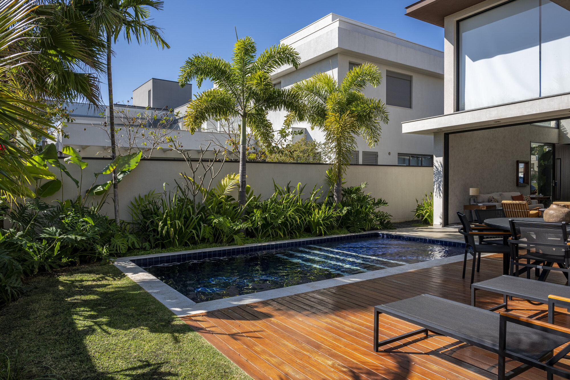 Jardim Entre Linhas e Folhagens — MP